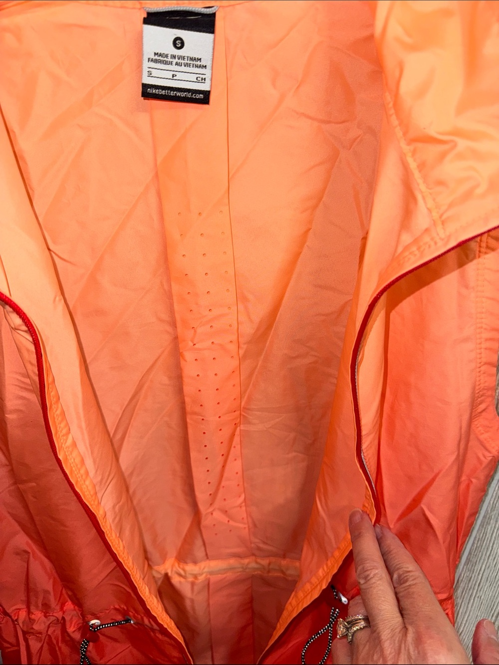 Nike Orange Ombre Sleeveless Windbreaker Vest - Picture 7 of 7